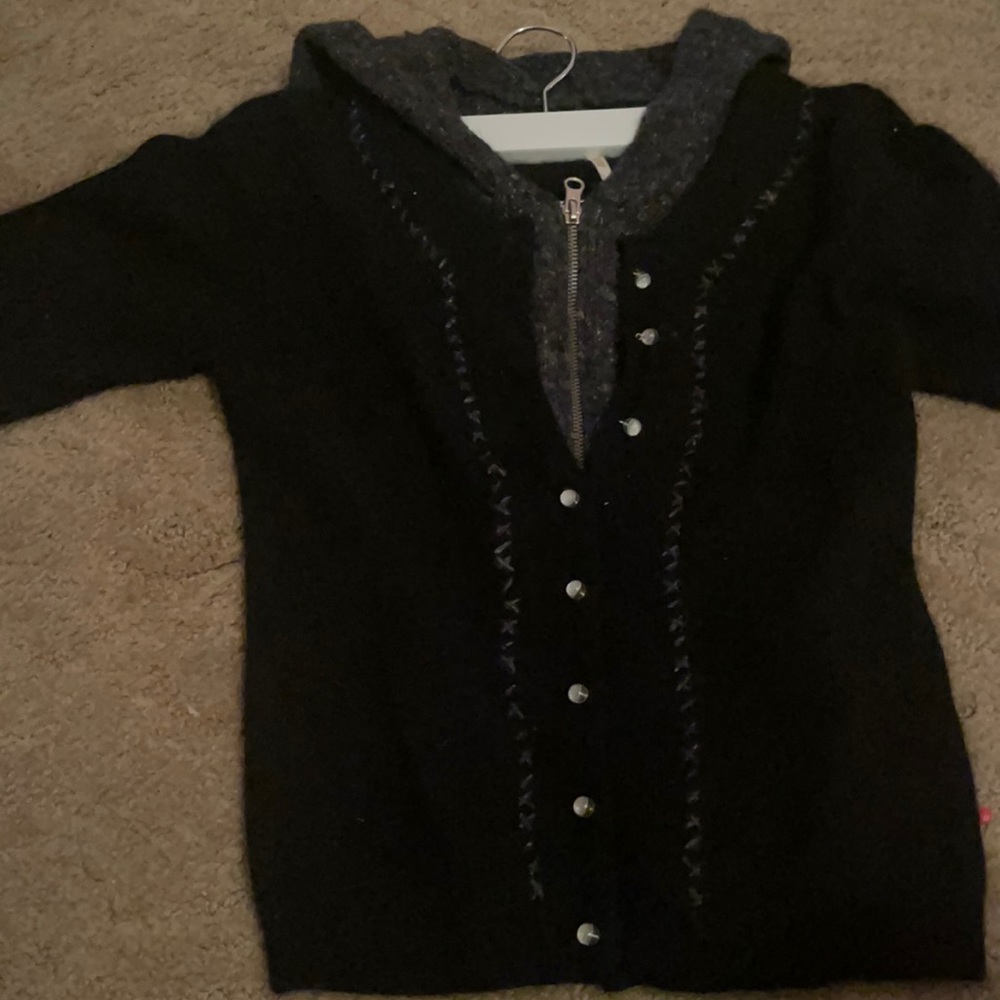 FP black lambs wool sweater